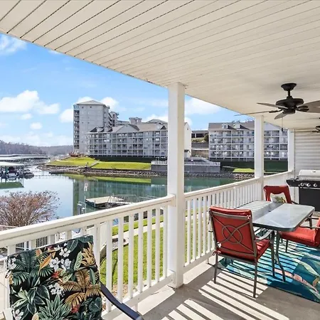 Lake Front Condo With A Balcony!
